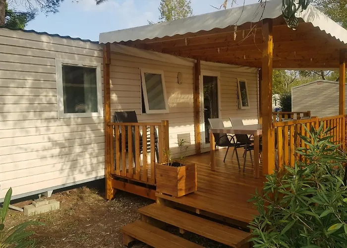 Camping Mobil 6 à 8 Personnes Camping Plein Air Odalys L'elysée Le Grau-du-Roi
